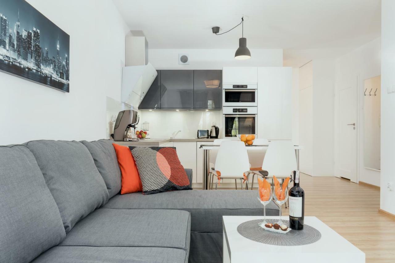 Grace Apartment II Kolobrzeg Exterior photo